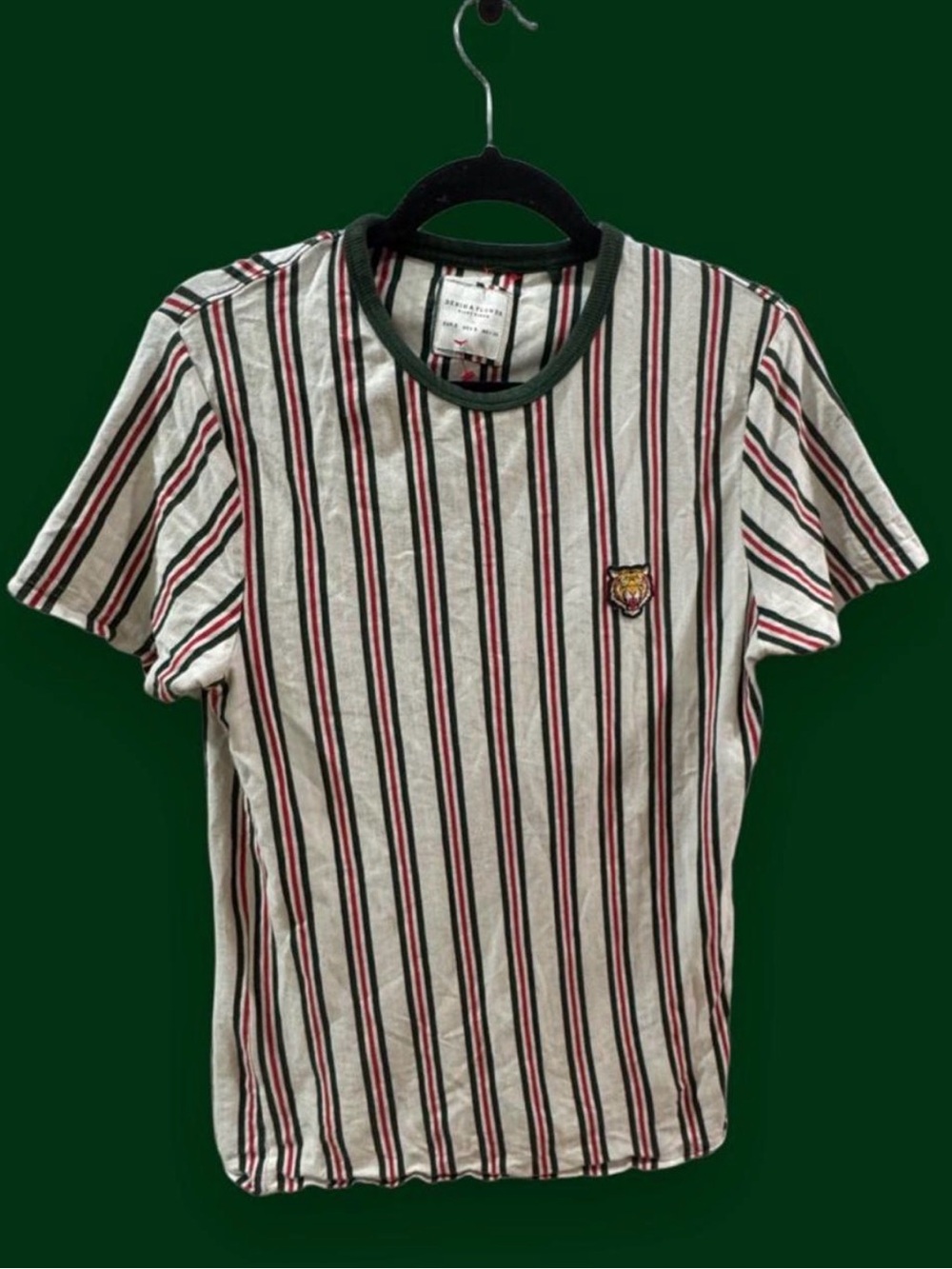 Denim & Flower Tiger Patch Vertical Stripe Ringer T-Shirt Small